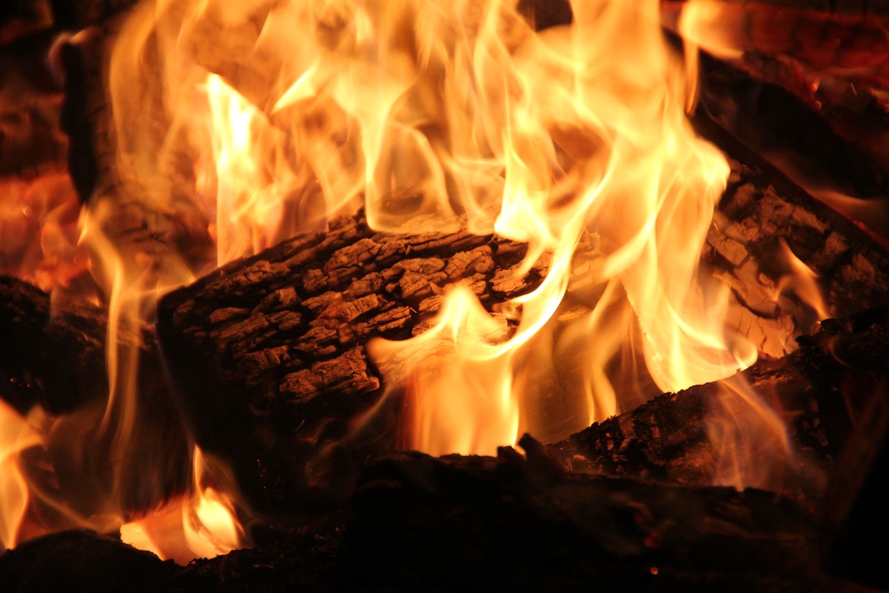 Expert Fireplace Cleaning in North Hollywood, CA Professional Fireplace Cleaning Services In North Hollywood California